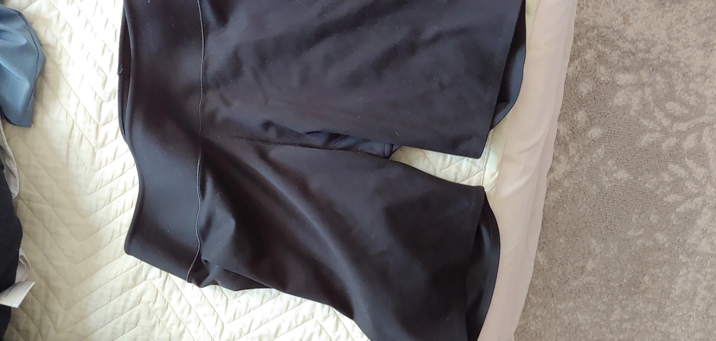 Uniqlo Airism Black Leggings - Size XS🥕