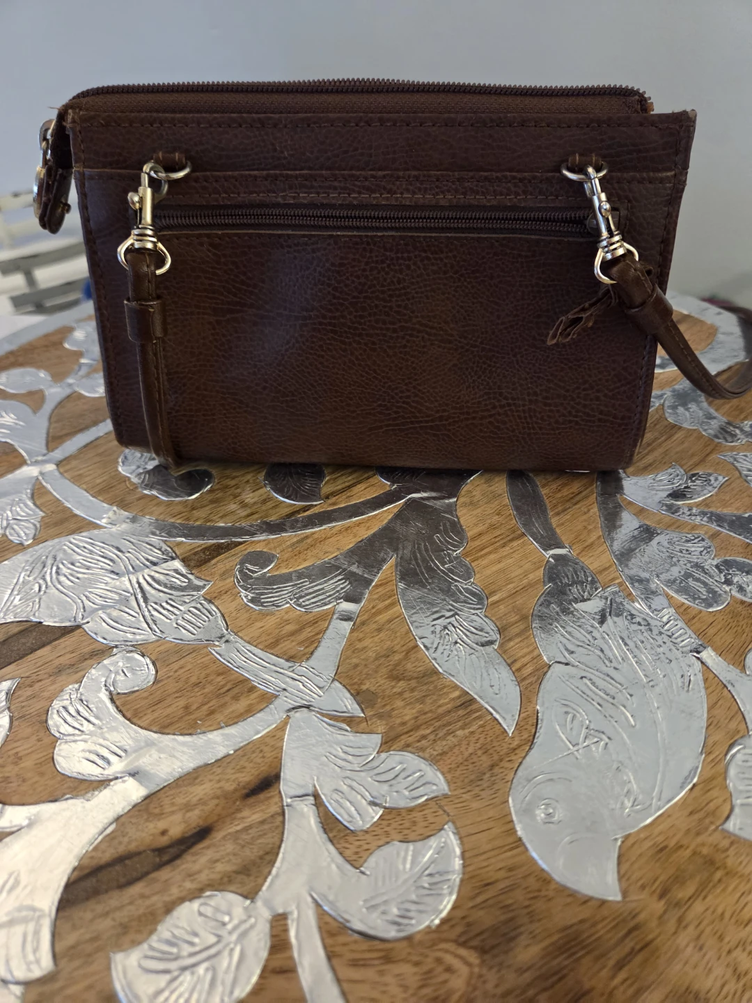 LIZ CLAIBORNE Brown Crossbody Bag - photo 3