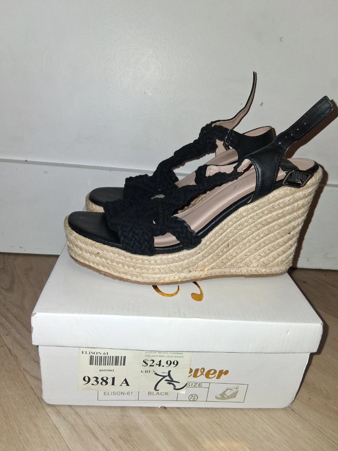 Forever Black Wedge Sandals - Size 7.5 - photo 3