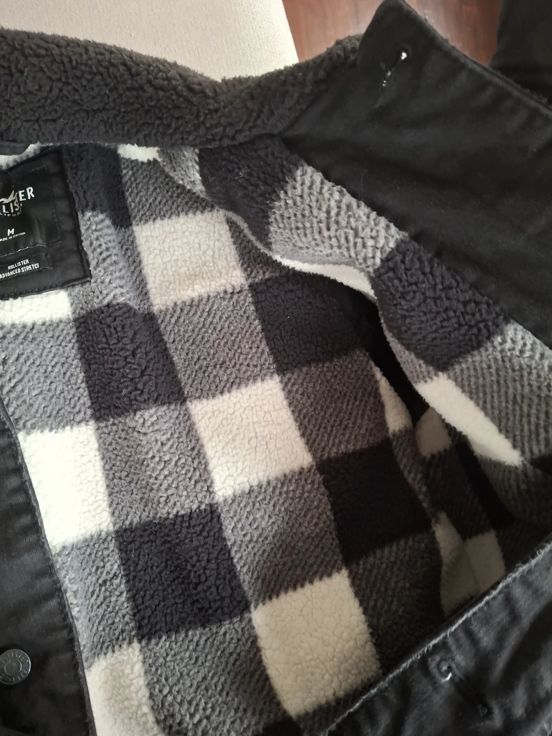 Hollister Men's Sherpa Lined Denim Jacket Size M - photo 4