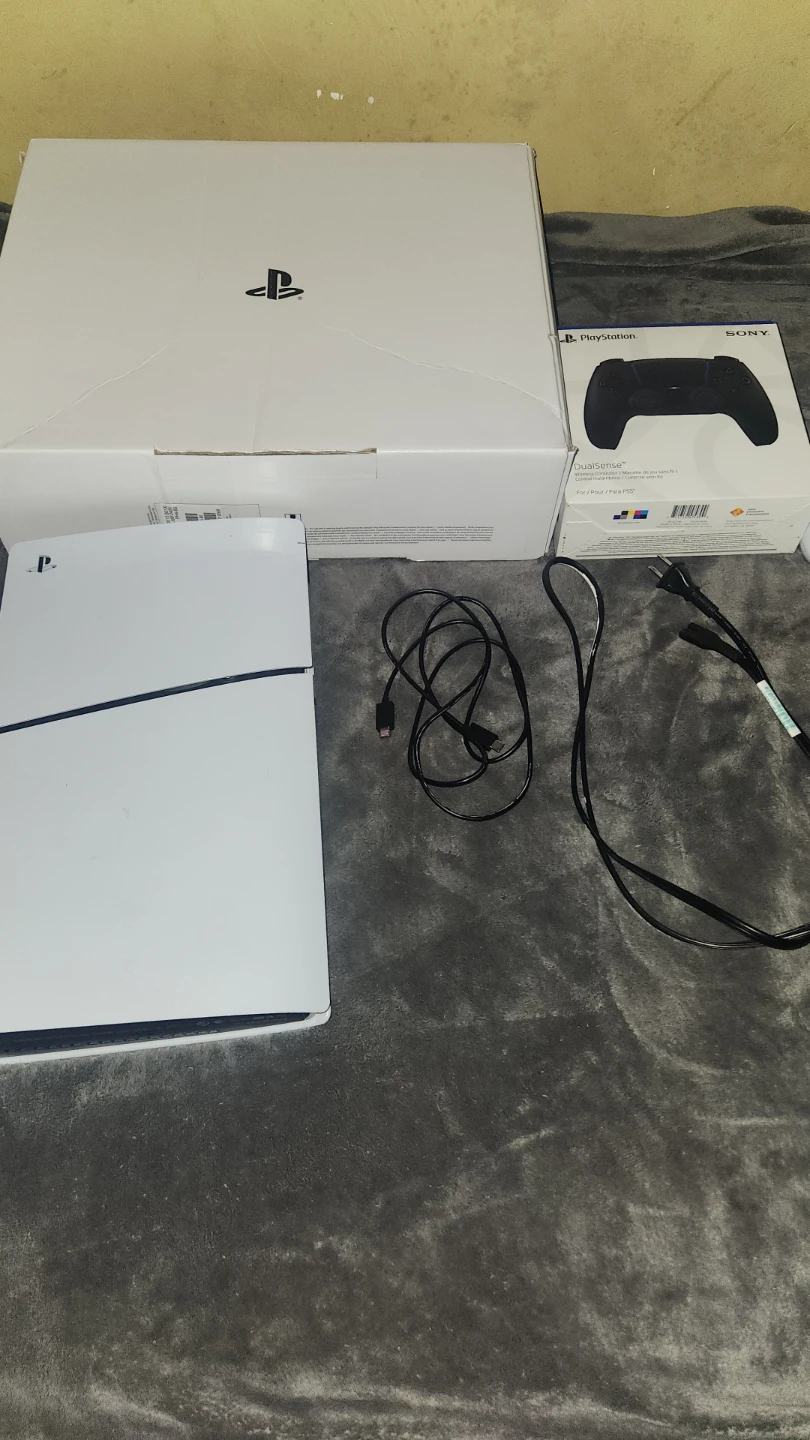 Ps5 no disc version black and white controller all cords