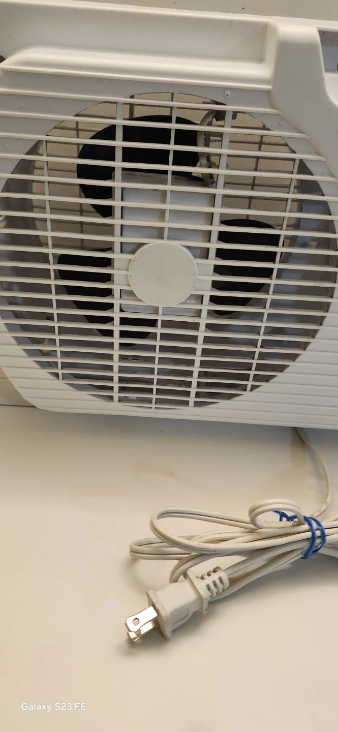 Comfort Zone Twin Window Fan. Price firm - photo 4