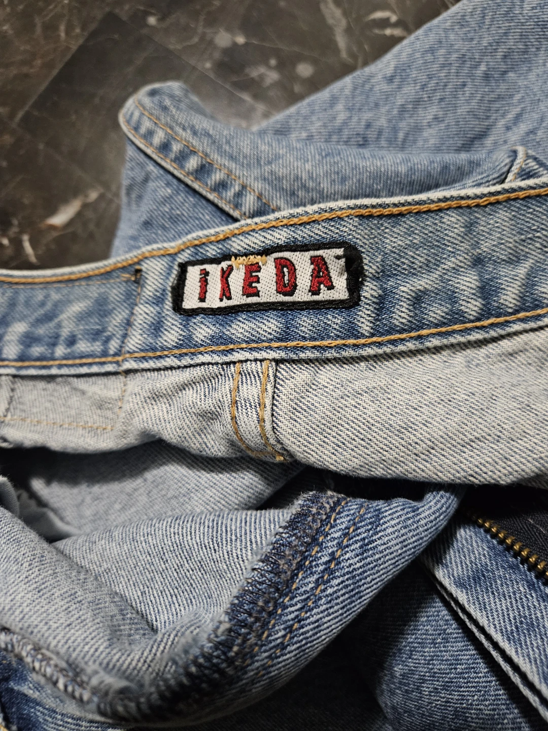 Ikeda Jeans - Size 30 - photo 2