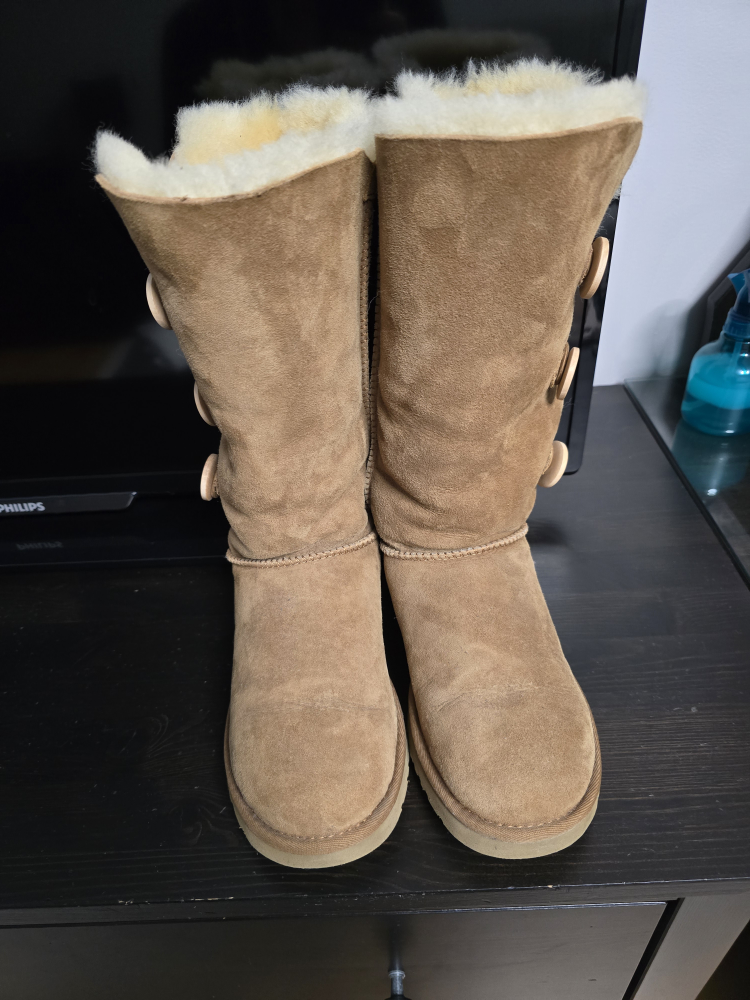 UGG Australia Women's Bailey Button Boots
