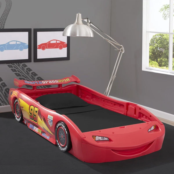 Delta Children Lightning McQueen Toddler Bed