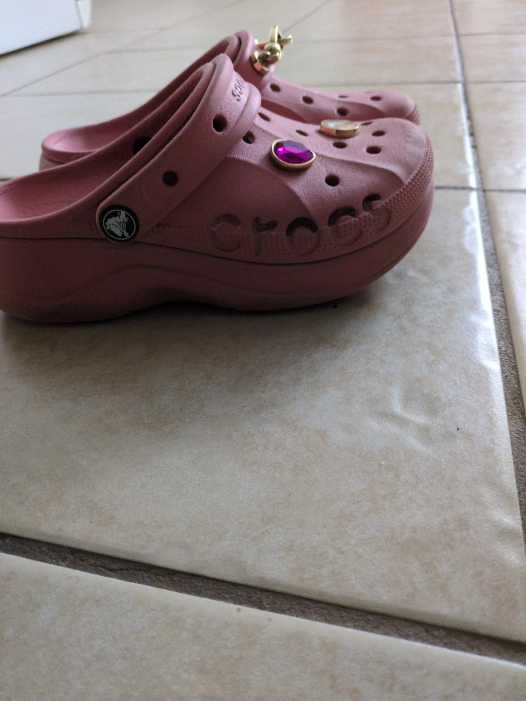 Crocs Pink Clogs, Women's Size 5 - photo 2