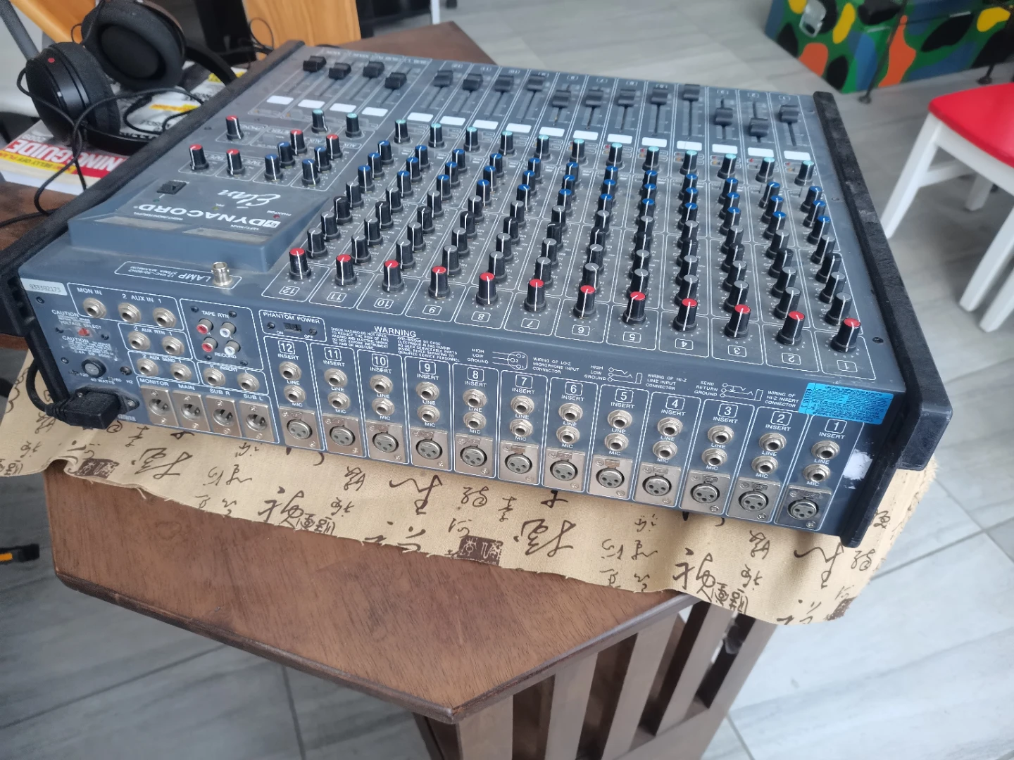 Dynacord Élan 12-Channel Mixing Console - photo 2