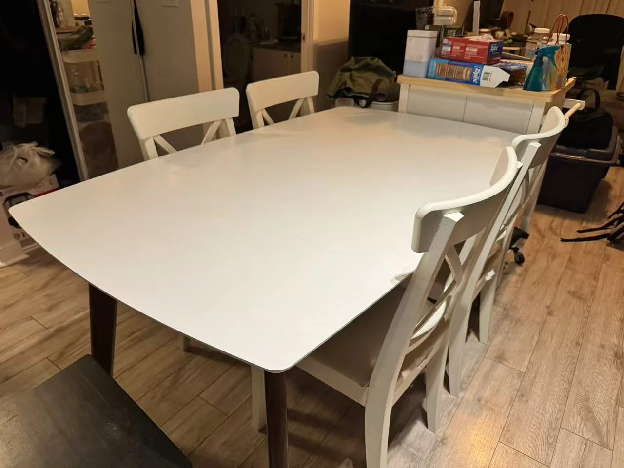 Structube White Dinning Table with 5 Chairs