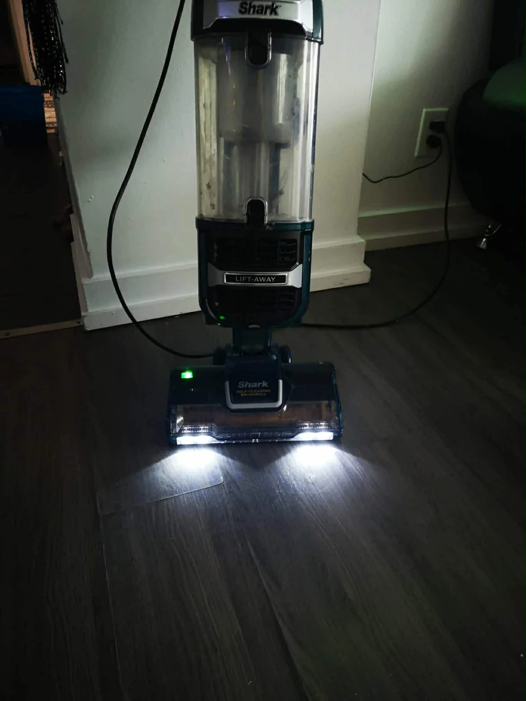 Shark Lift-Away Vacuum - photo 2