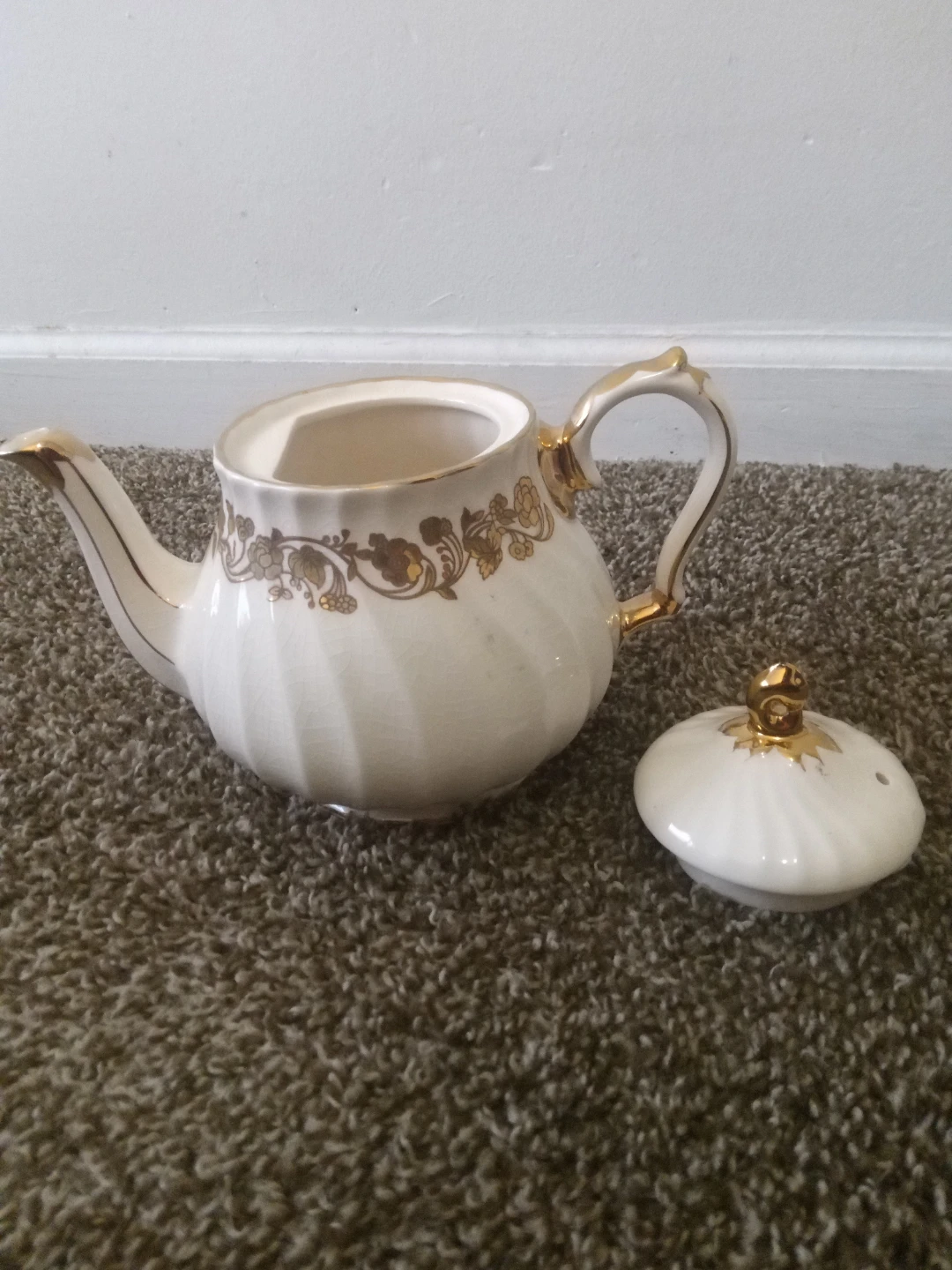 Vintage Teapot with Gold Floral Design - photo 2