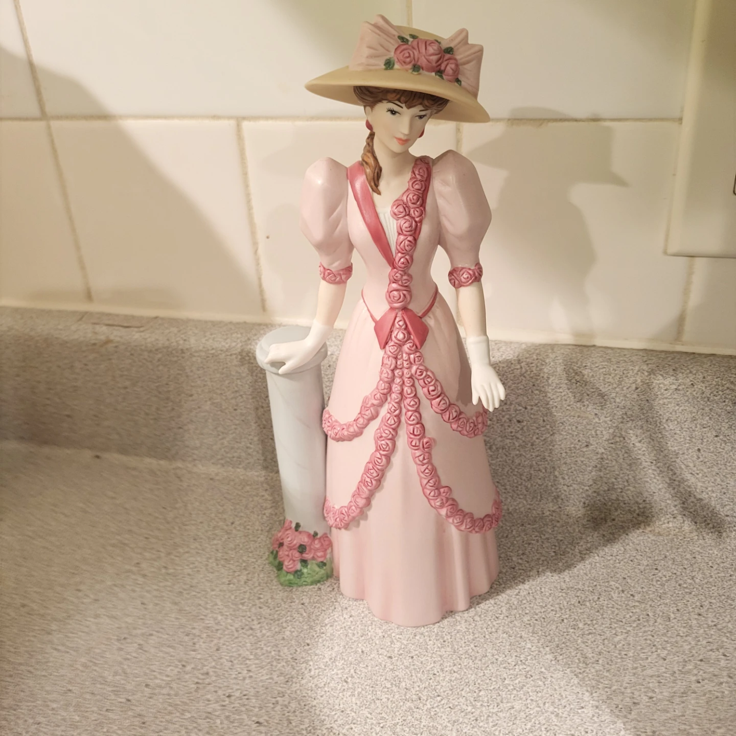 Vintage Avon 2015 Mrs. Albee Figurine