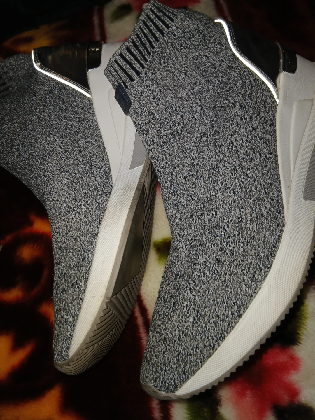 Michael Kors Grey Knit Sock Sneakers - photo 4