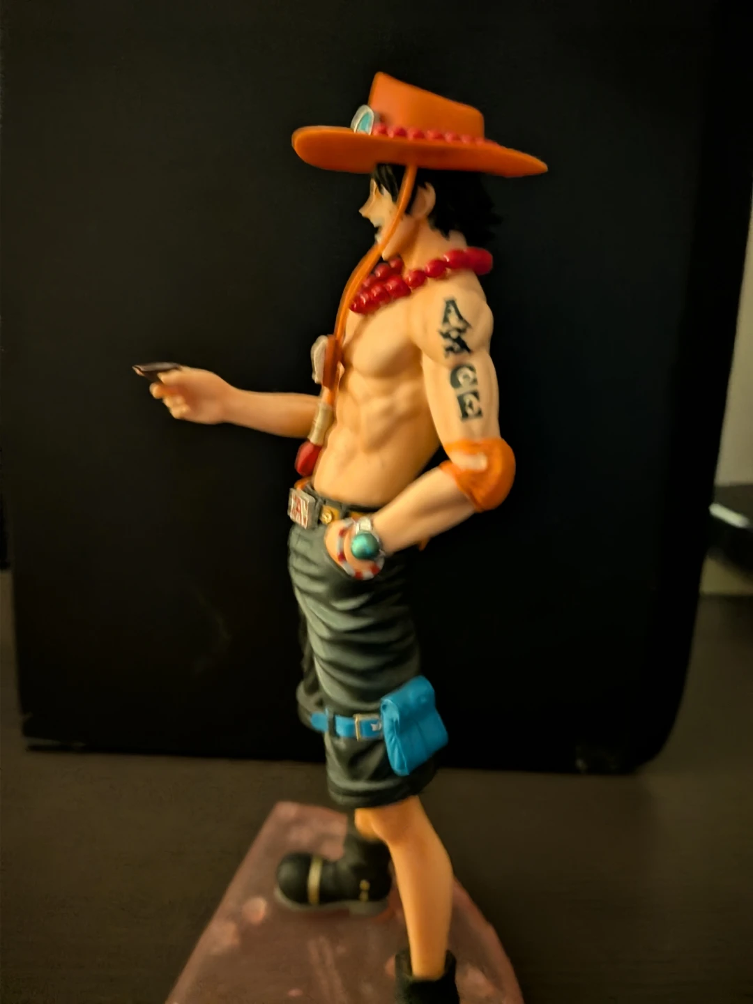 One Piece Ace statue - photo 3
