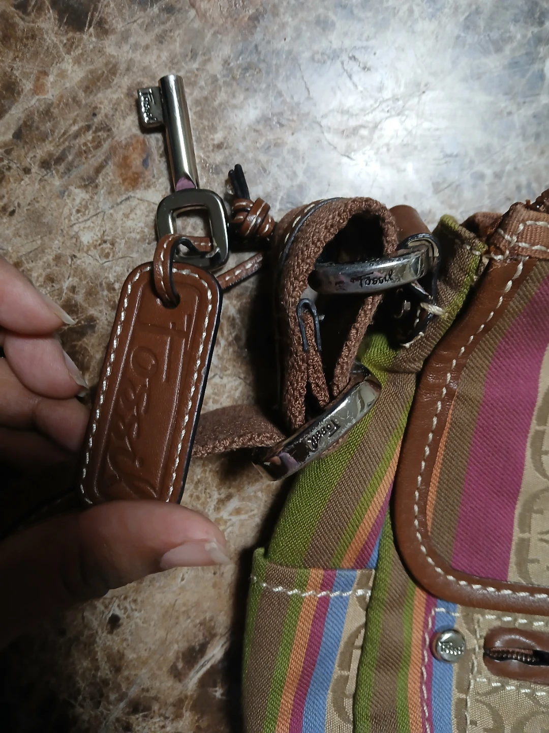 Fossil Crossbody Bag - Stylish and Functional! - photo 2