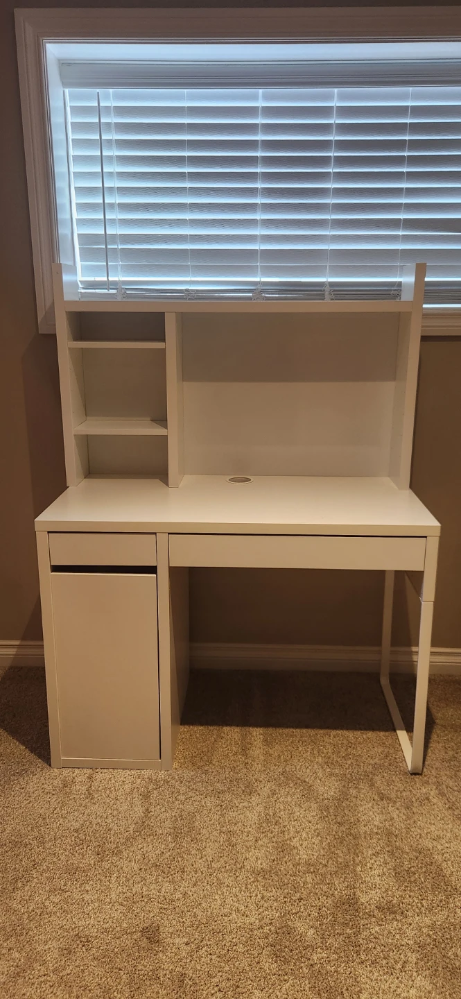 IKEA MICKE White Desk with Hutch - 41 3/8" - photo 3