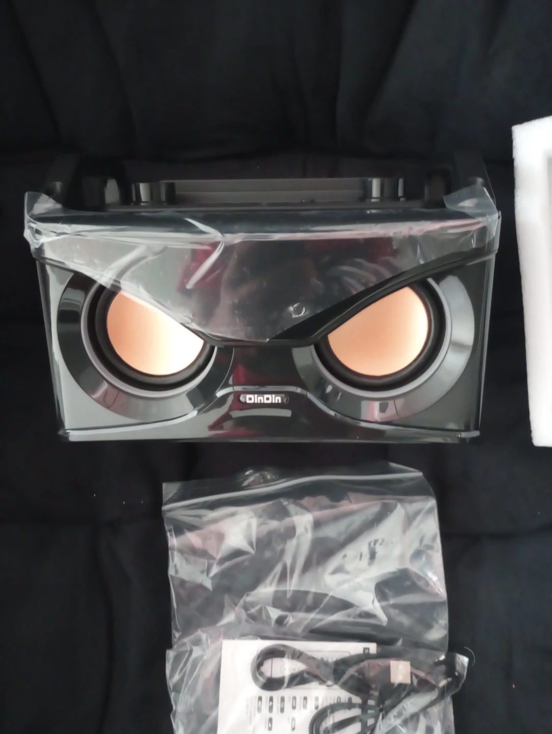 DinDin Portable Speaker - Brand New - photo 5