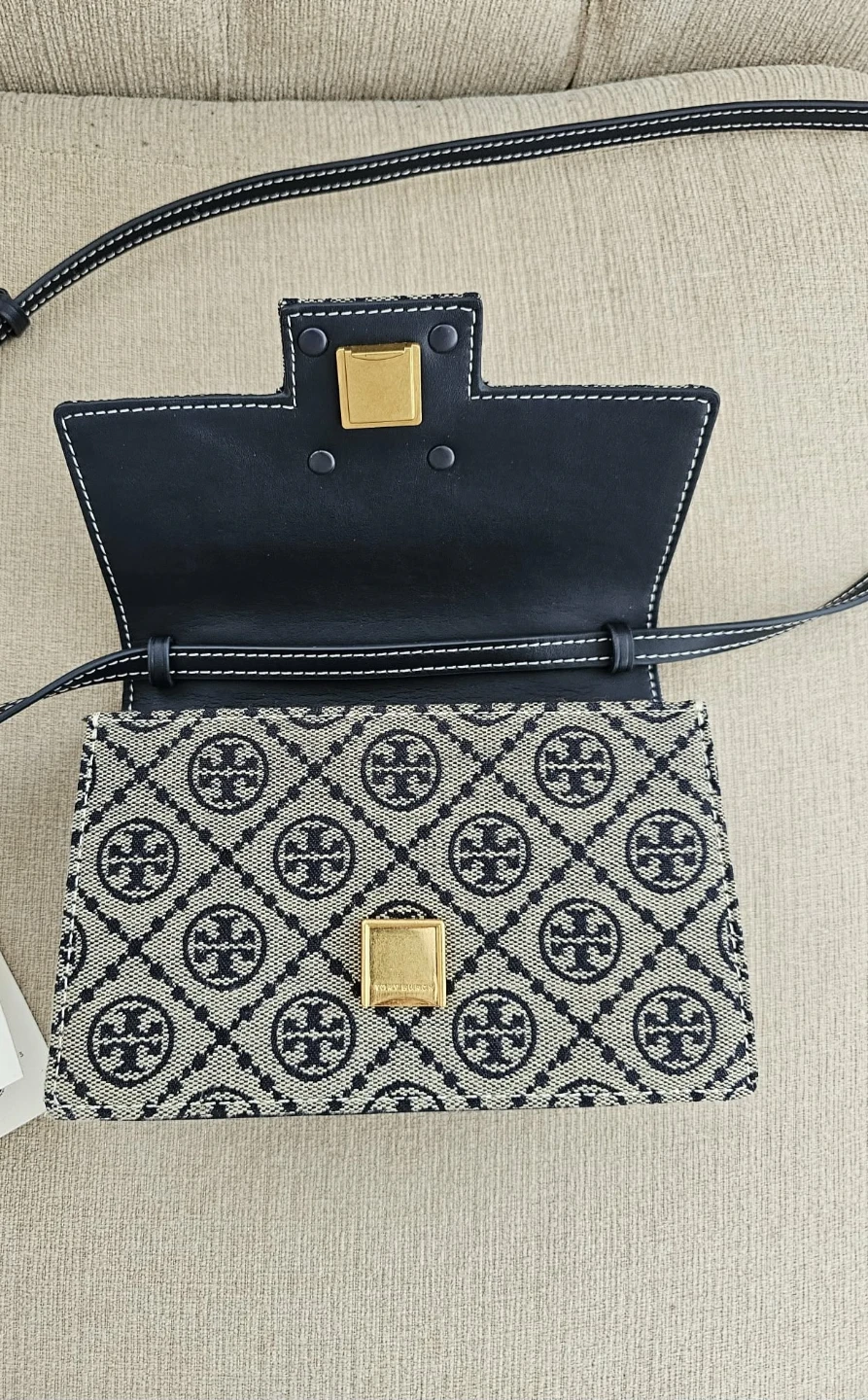 Authentic Tory Burch Handbag - photo 4