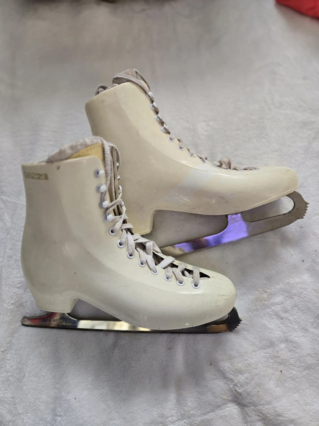 Lange White Molded Figure Skates - Size 8 - photo 2