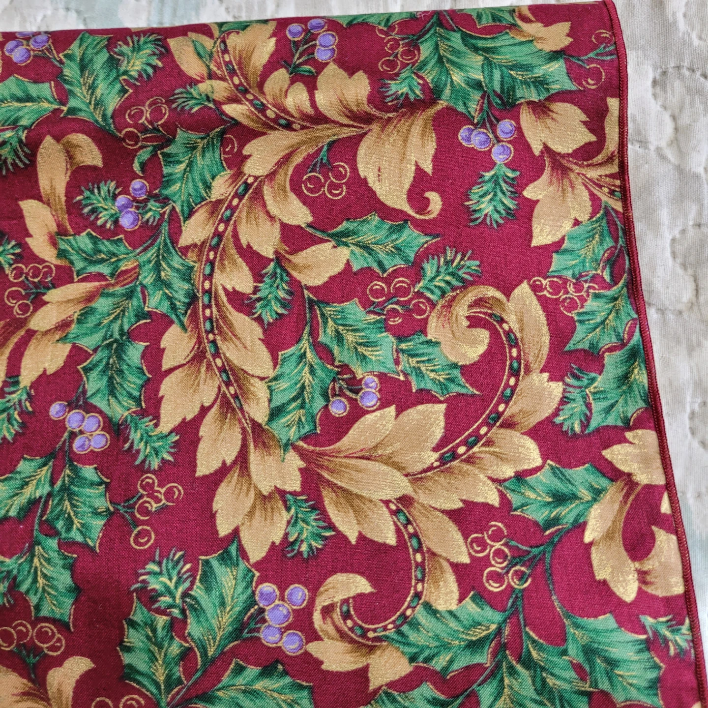 Beautiful Holiday Christmas 70" x 12" Table Runner - photo 3