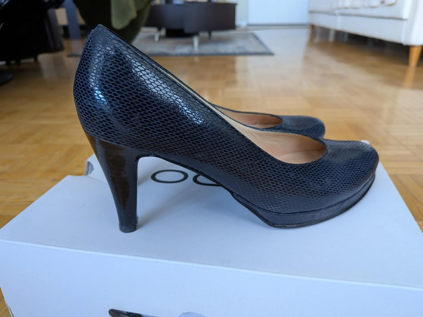 Women's Navy Embossed Heels Size 8