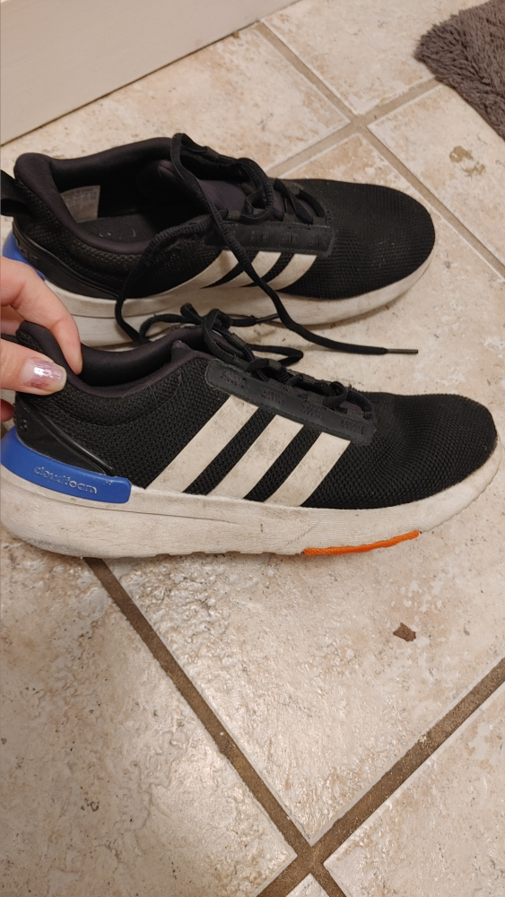 Adidas  Sneakers - Size 5