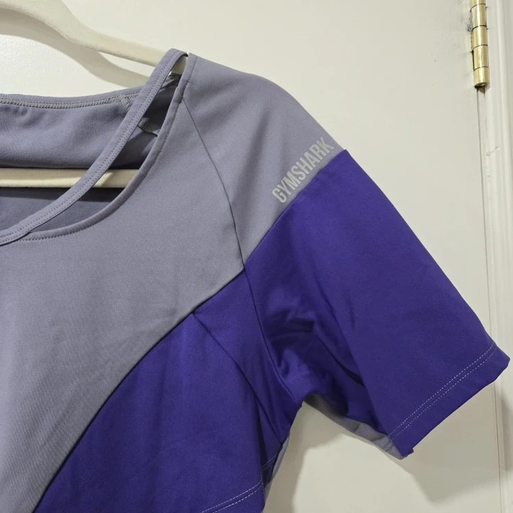 Gymshark Purple and Blue Colourblock Asymmetric Crop Top - photo 2