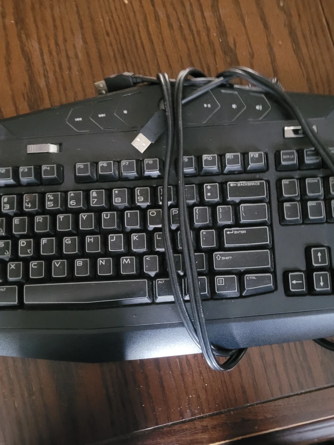 Alienware KG900 Gaming Keyboard - photo 2
