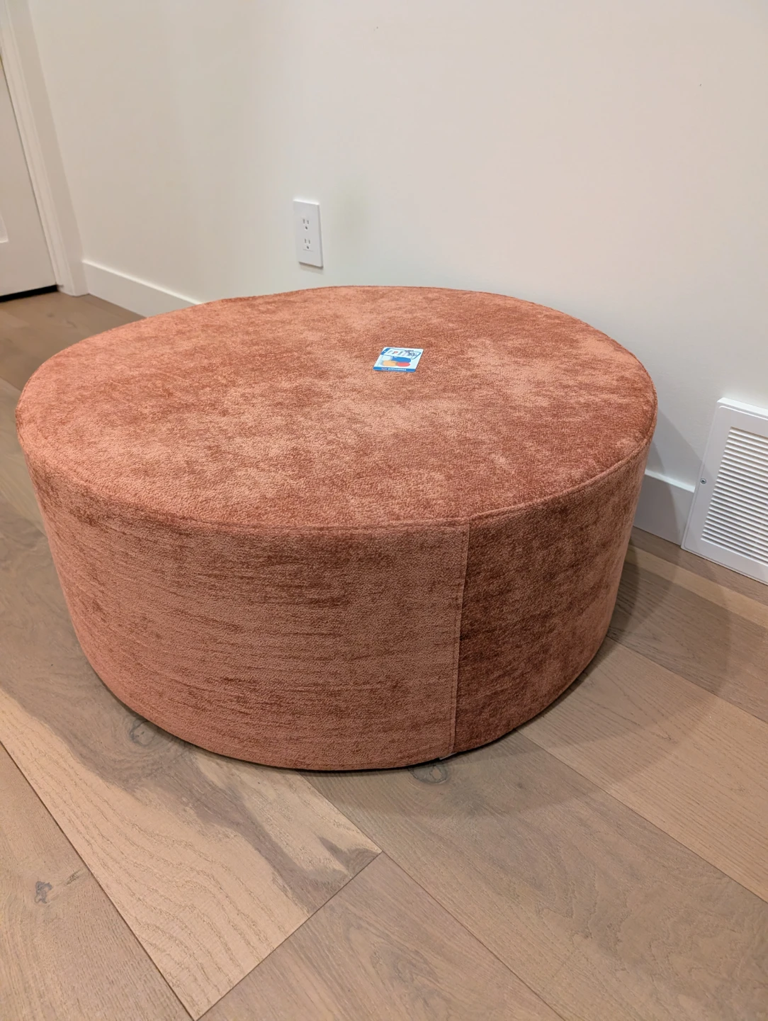 Round Velvet Ottoman - Coral Colour - photo 2