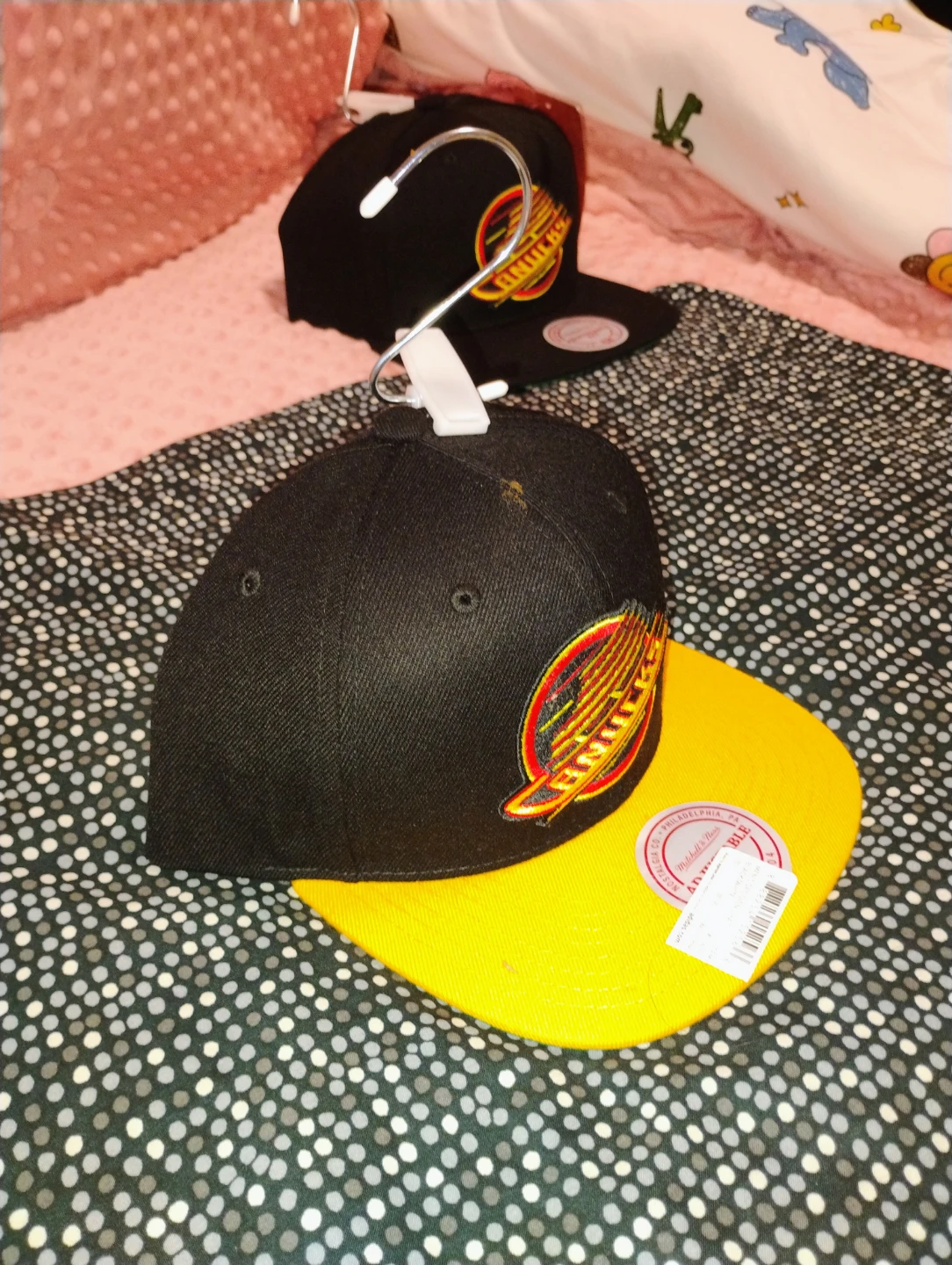 Mitchell & Ness Canucks Snapback Hat - photo 2