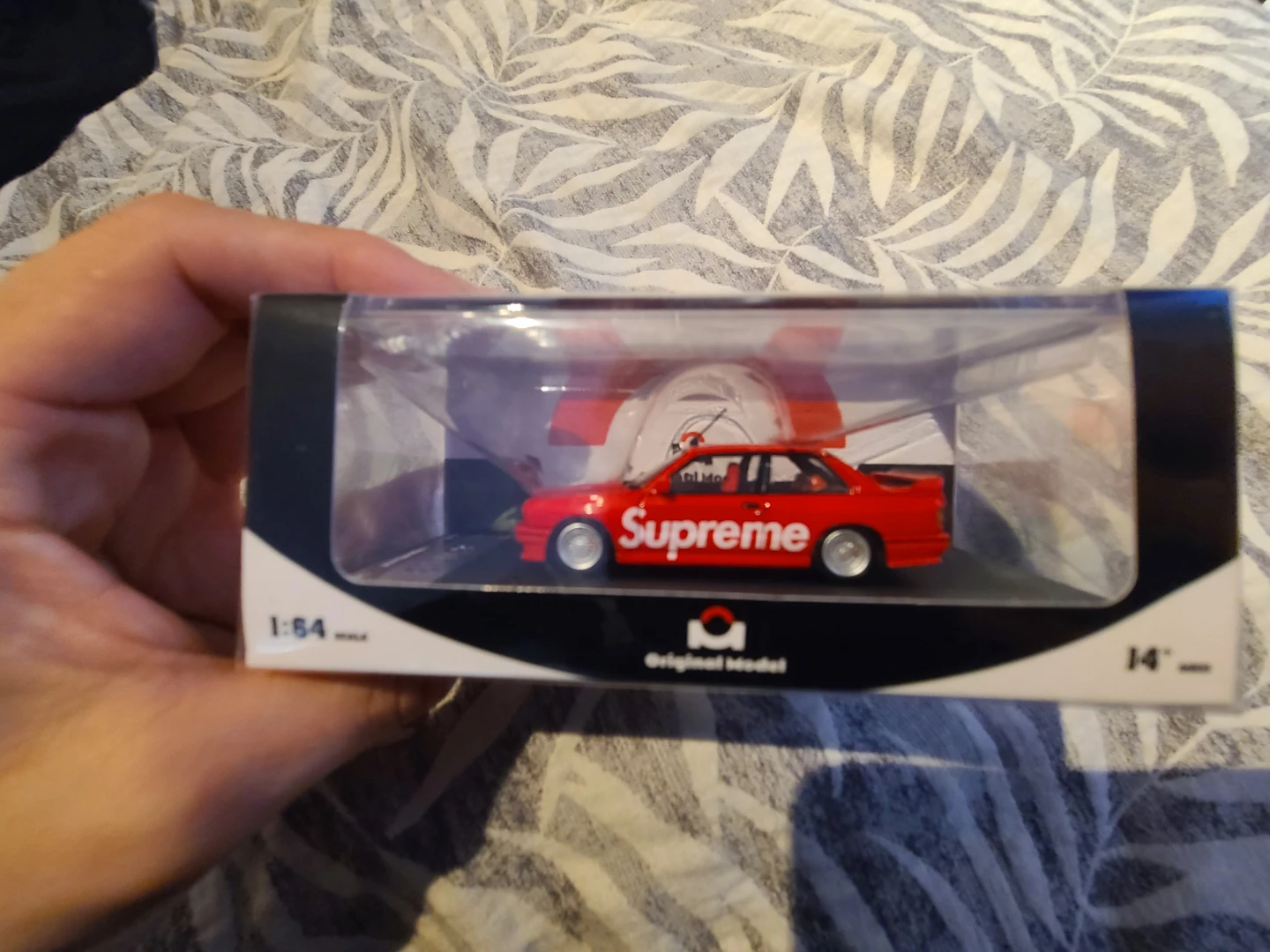 Mini GT Supreme BMW E30 M3 1/64 Scale - photo 2