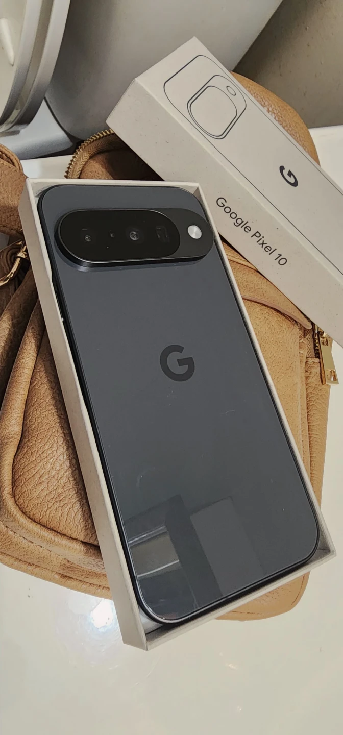 Brand New Google Pixel 10,256gb,12gb RAM,Only box opened