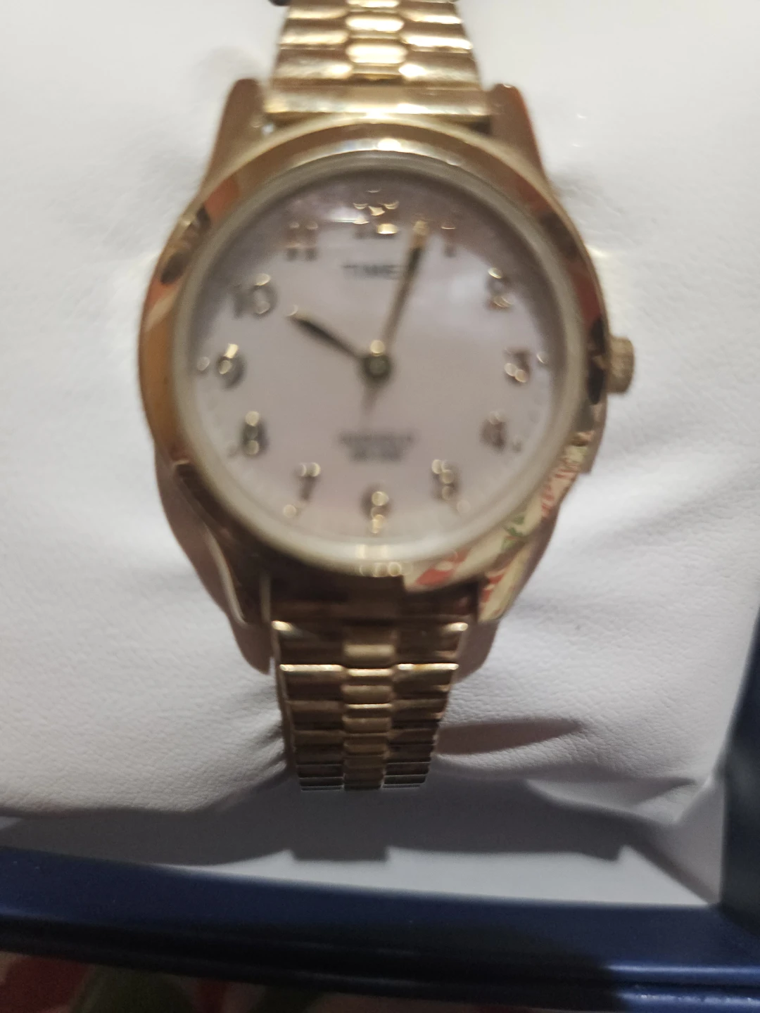 Timex Indiglo WR 30M Gold Watch - photo 2