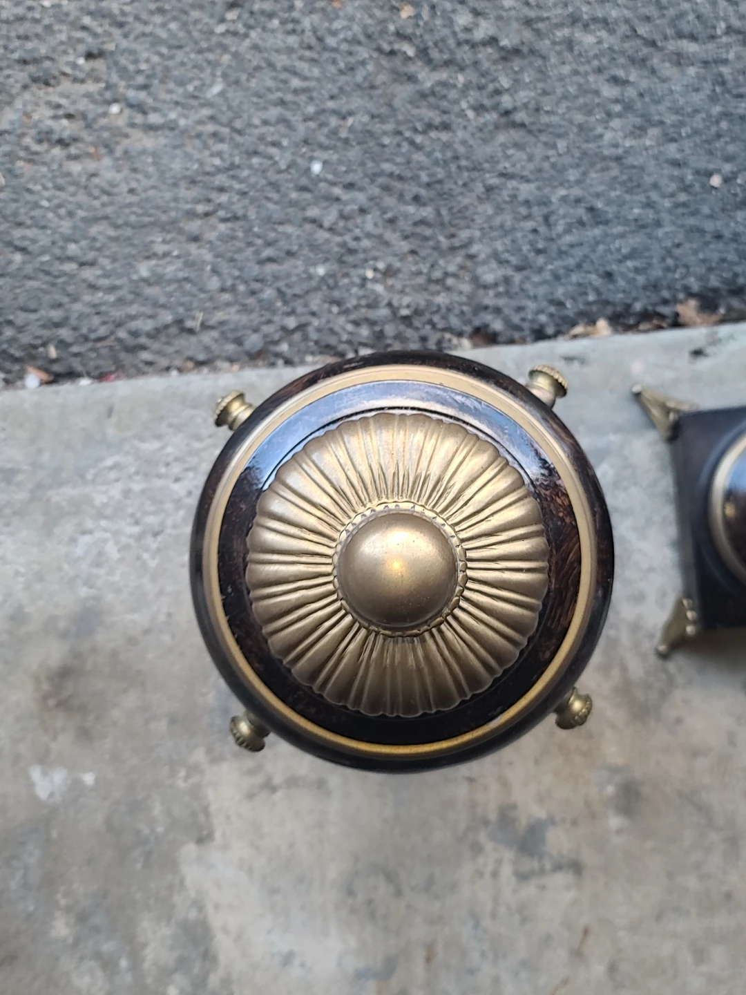Vintage Decorative Urns - Pair - photo 3