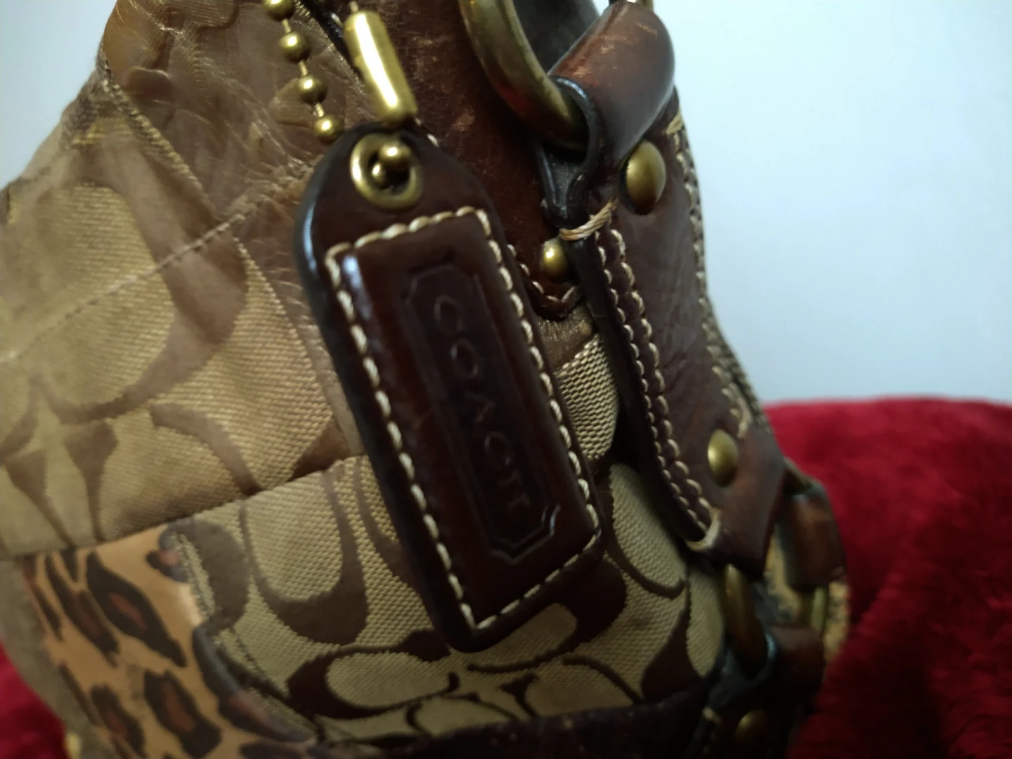 Vintage 2007 Y2K Coach Carly Leopard Patchwork Shoulder Bag - photo 4