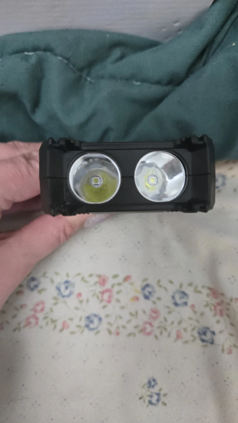 Smiling Shark Rechargeable Flashlight - photo 2