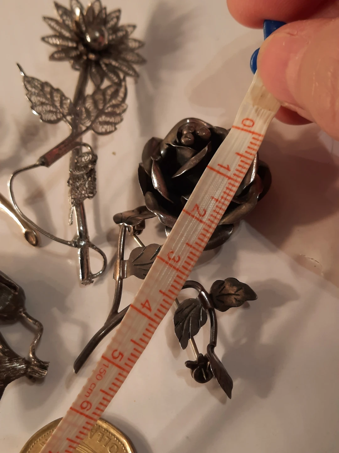 Set of 4 Flower Brooches 2 sterling silver  2 silver plate - photo 3