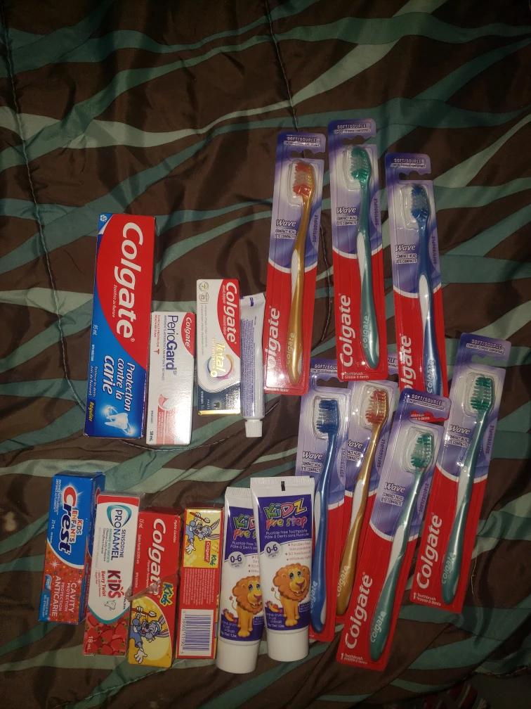 Colgate and Crest Toothpaste & Toothbrushes - photo 2