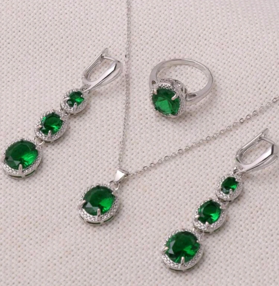 Green Gemstone Jewellery Set