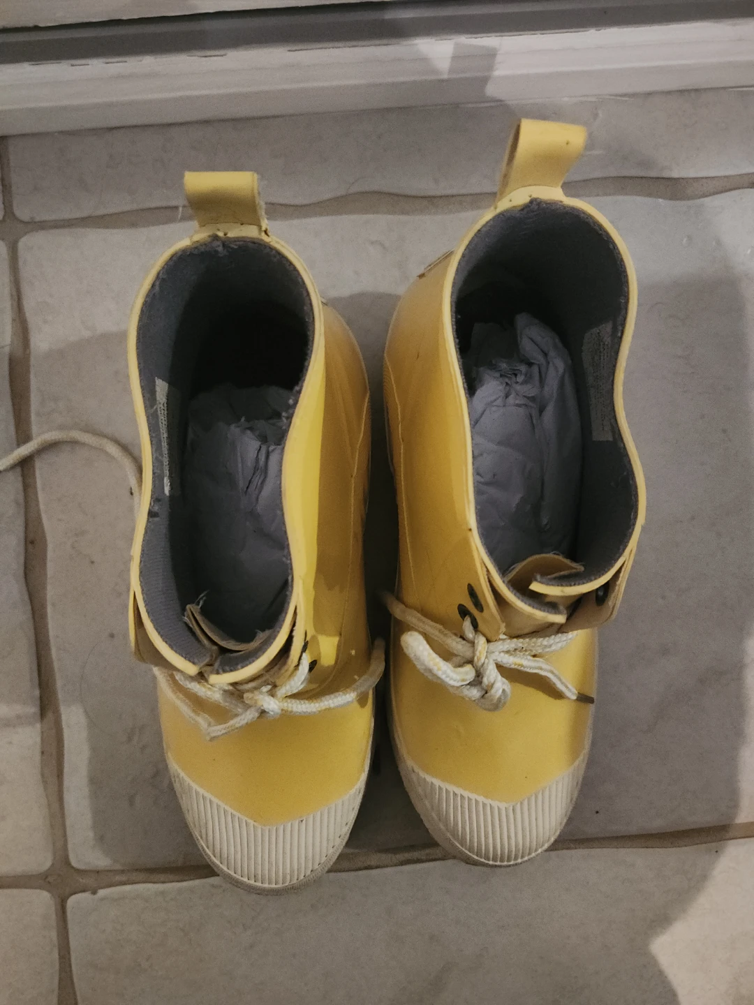 Wind River Yellow Rubber Boots Size 9 - photo 4