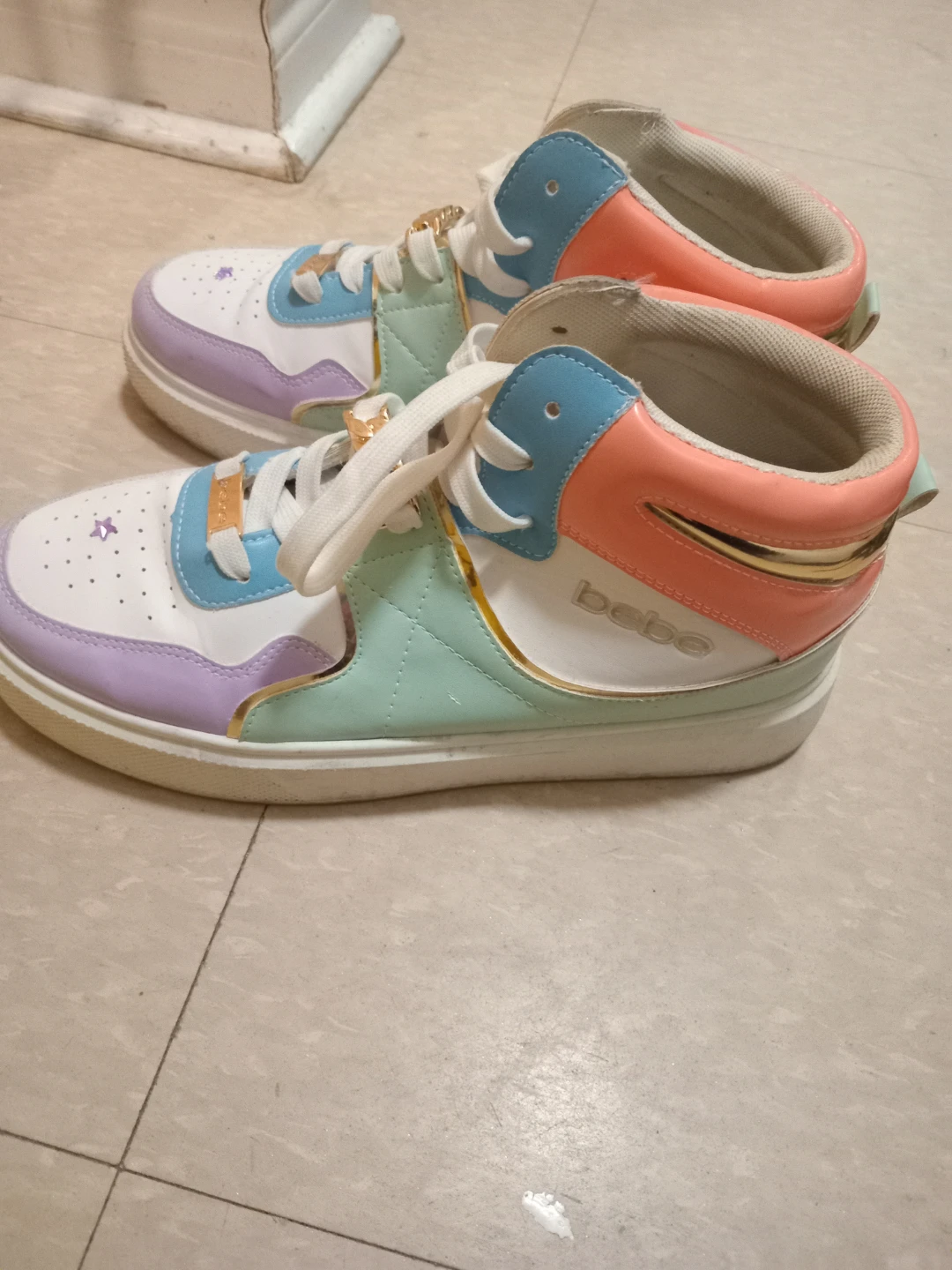 Bebe Sport Monah US 11 Sneakers   💛