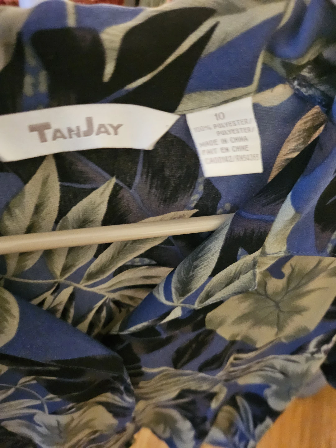 Tan Jay floral Hawaiian short-sleeve button-down blouse - photo 4