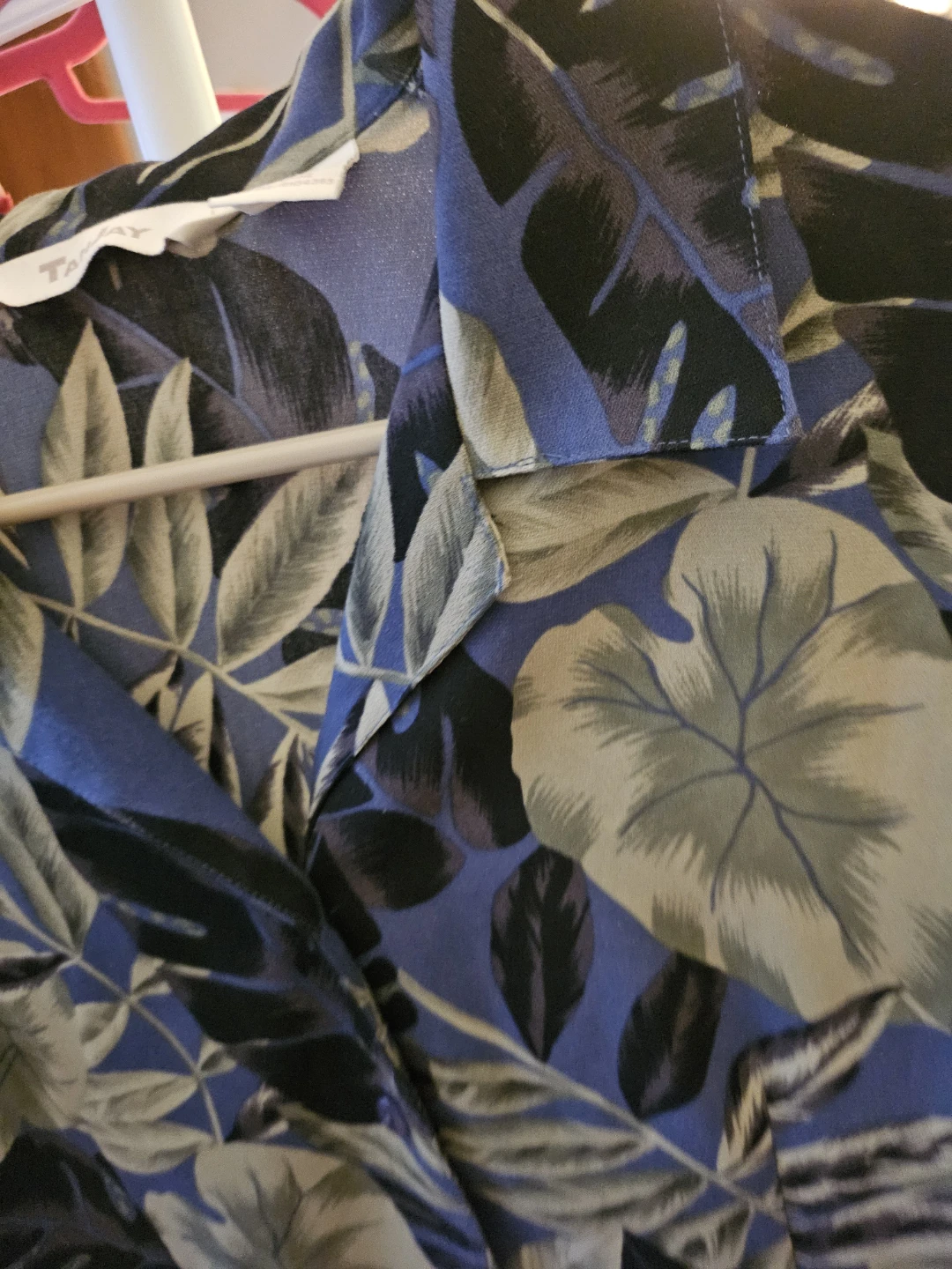 Tan Jay floral Hawaiian short-sleeve button-down blouse - photo 5