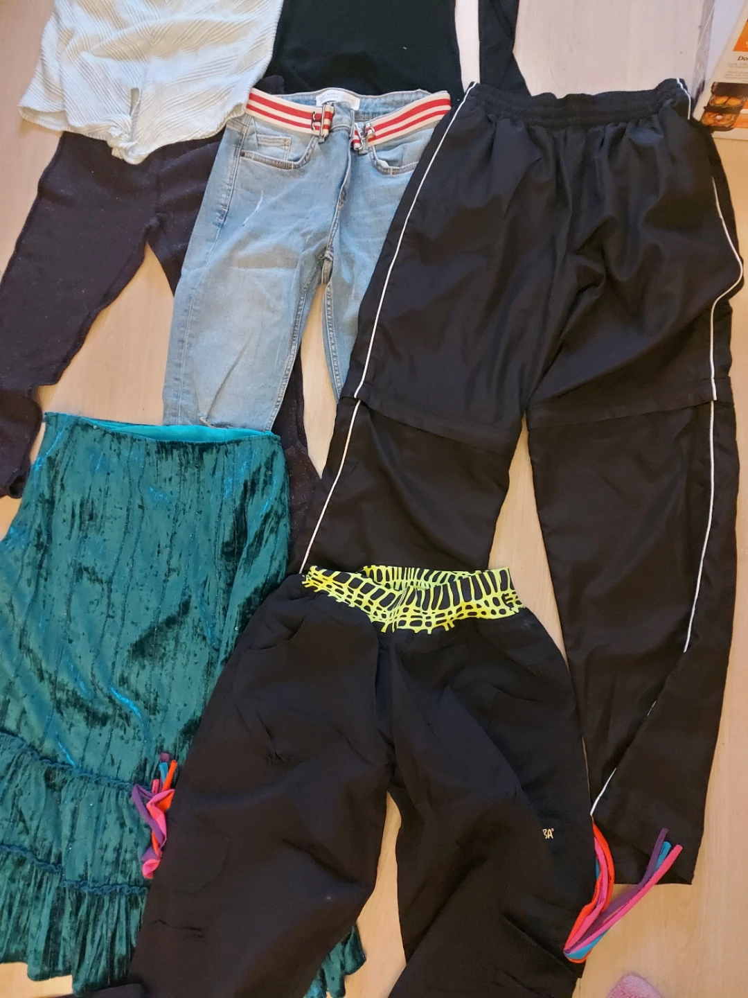Clothing bundle! All for $50 🏆 - photo 2