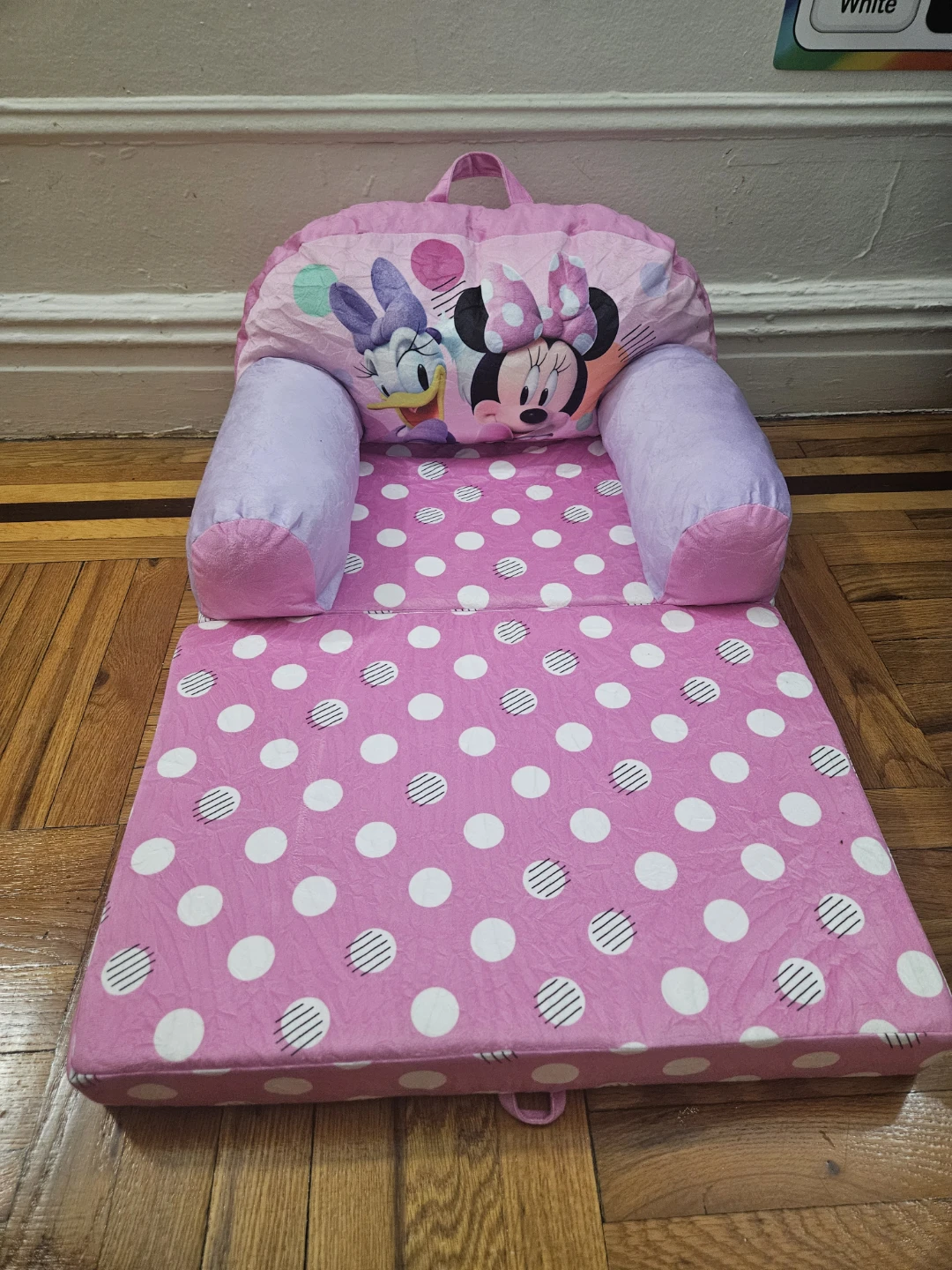 Minnie Mouse and Daisy Duck Toddler Flip Out Sofa/Chair - photo 2