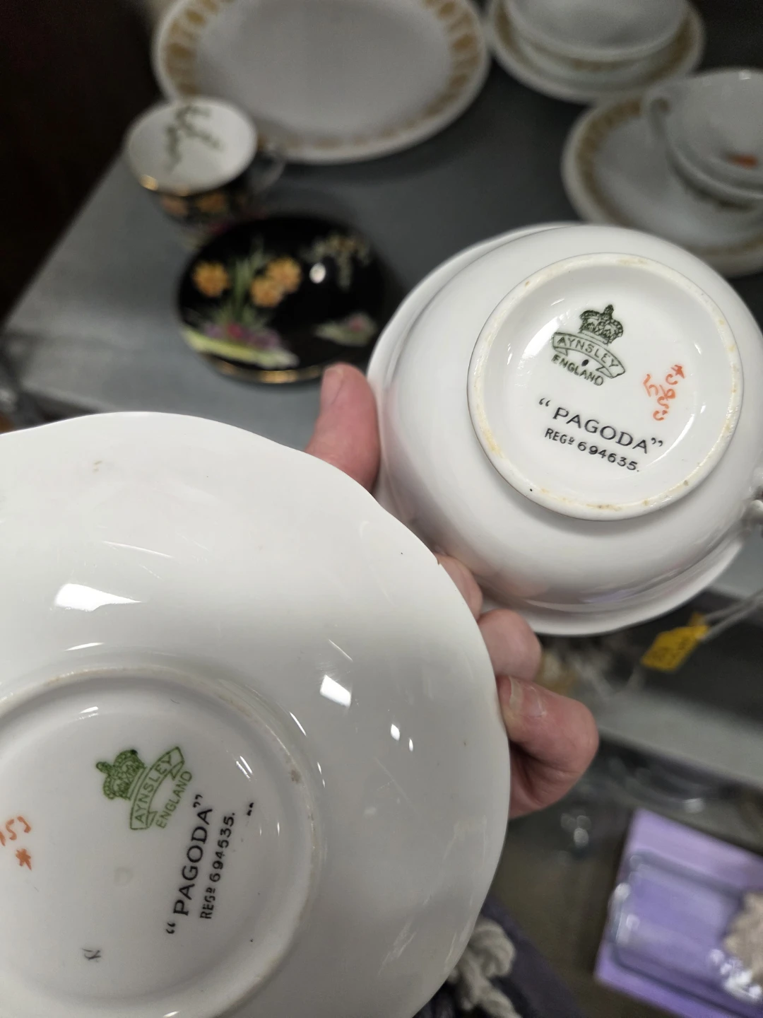 3 tea cup and saucer collection. Ainsley Pagoda and Sadler - photo 3