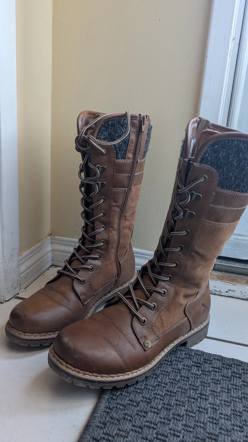 Denver Hayes Brown Boots - Size 7