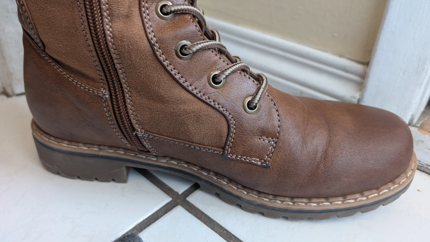 Denver Hayes Brown Boots - Size 7 - photo 5