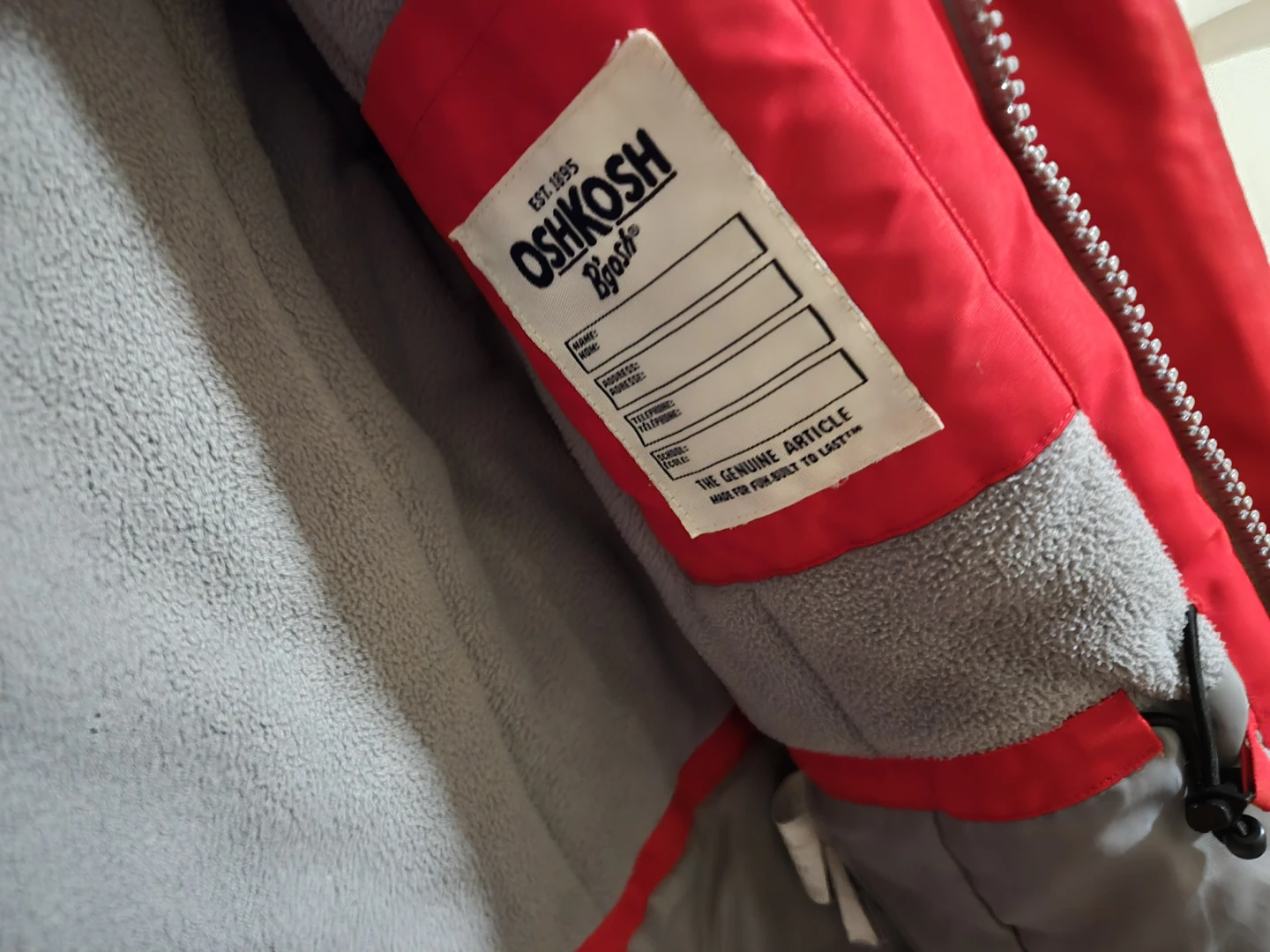 OshKosh Red Winter Coat Size 8 - photo 4