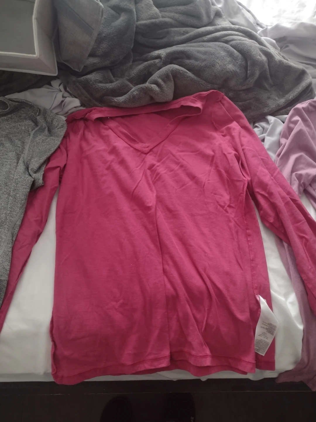 Women's Pink Long Sleeve V-Neck Top