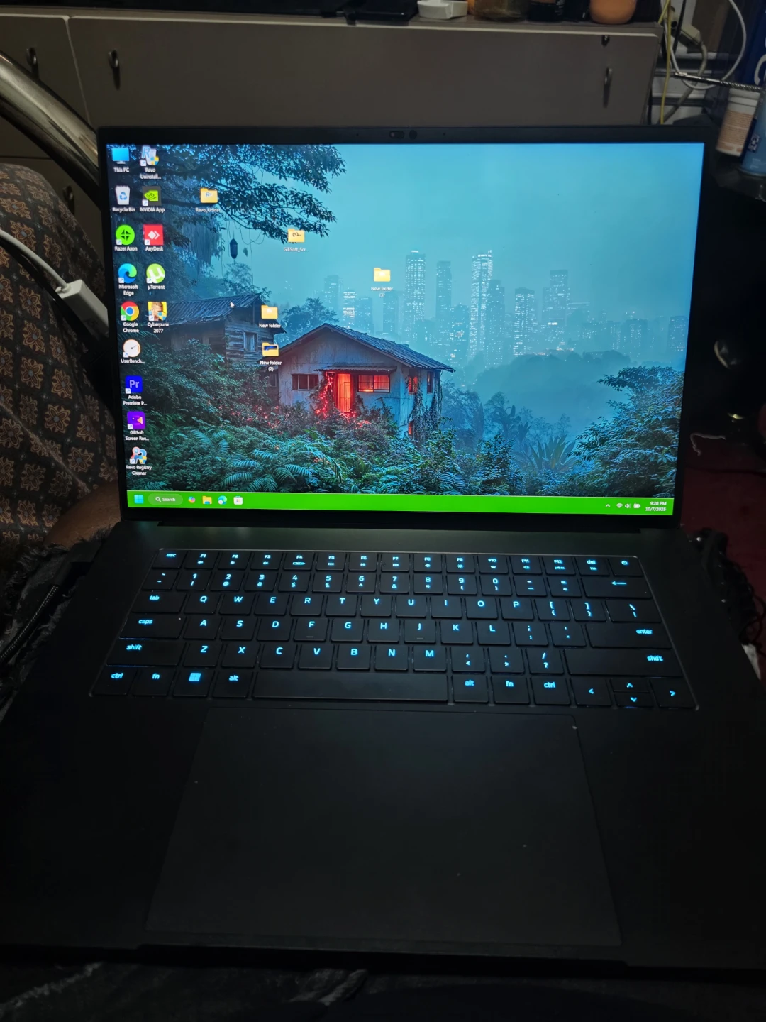 Razer Blade 16 Gaming Laptop - RTX 4070, 32GB RAM